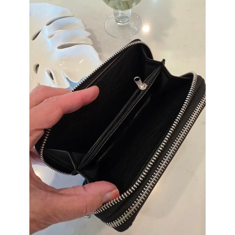 None and/or Unknown ❤️this compact